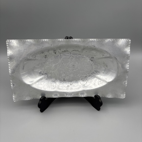 Vintage Aluminum Tray Hand Hammered Wrought 13.75" Serving Floral Design - Picture 1 of 15
